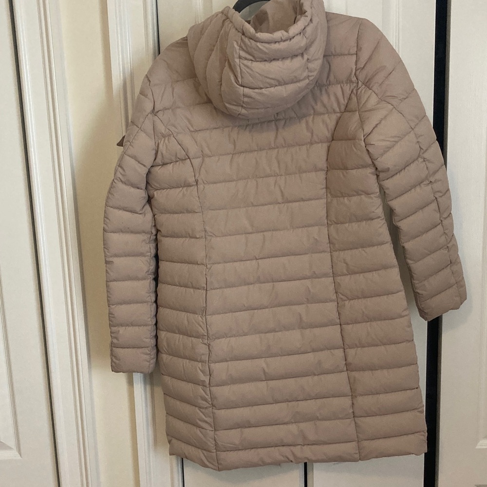 Ralph Lauren Women's Puffer Coat in Beige - Picture 2 of 3